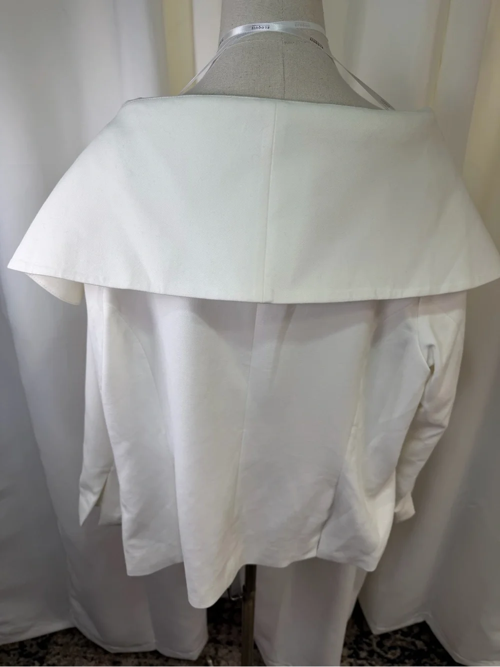 NWT Eloquii White Off-the-Shoulder Double-Breasted Statement Blazer Plus Size 22 - Picture 12 of 16